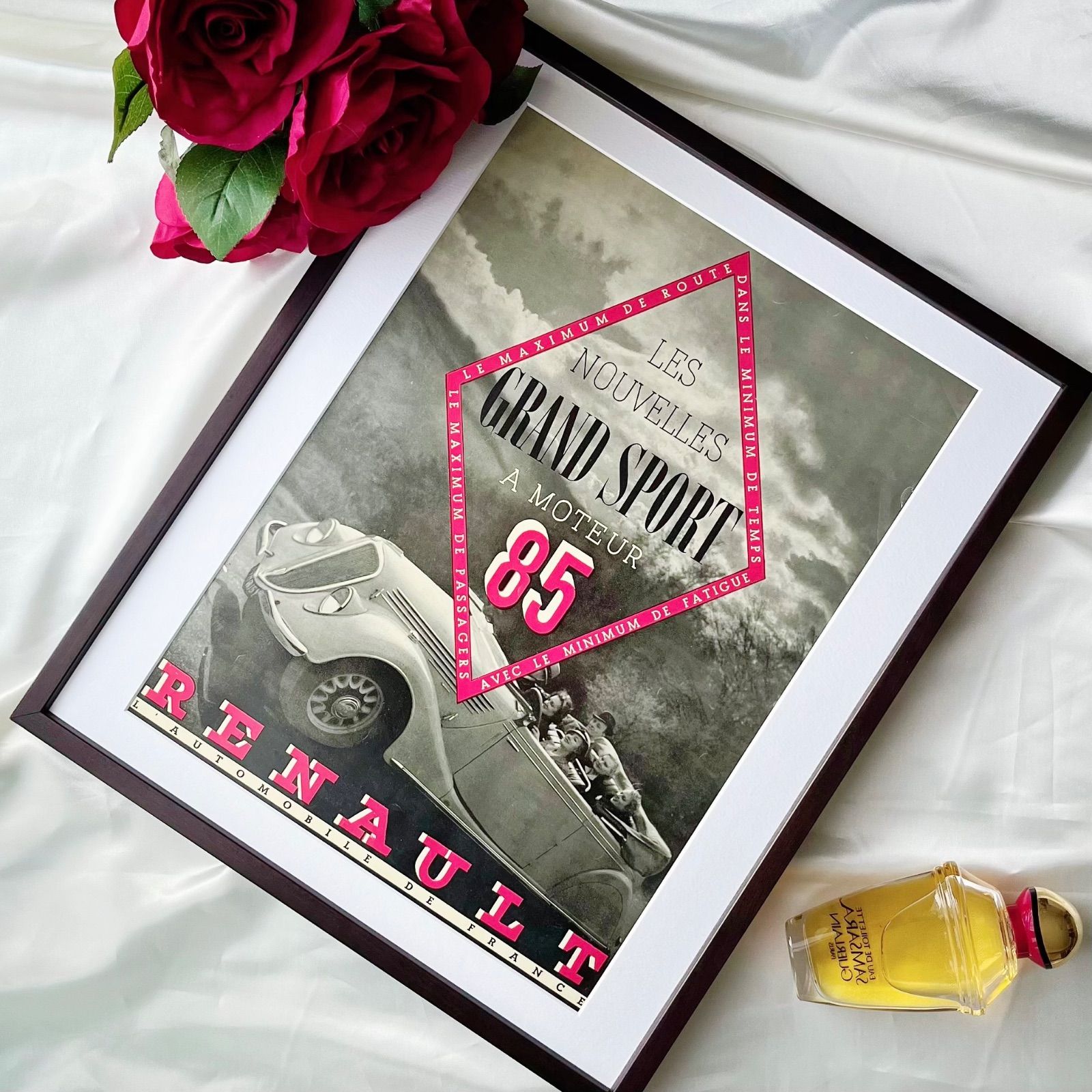 RENAULT 1950年代モデル ヴィンテージ広告 fb19f23486b92ccdd42f30bcee3abf