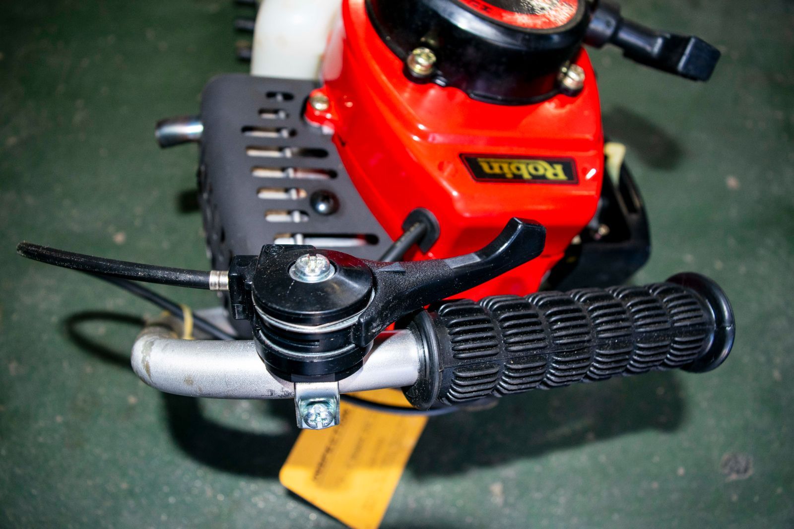 ニシガキT型バリカン草刈機 N-854 刈払機取付用＋二輪車セット 中古