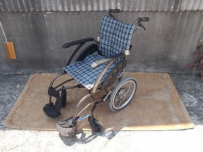 介助用標準車いす