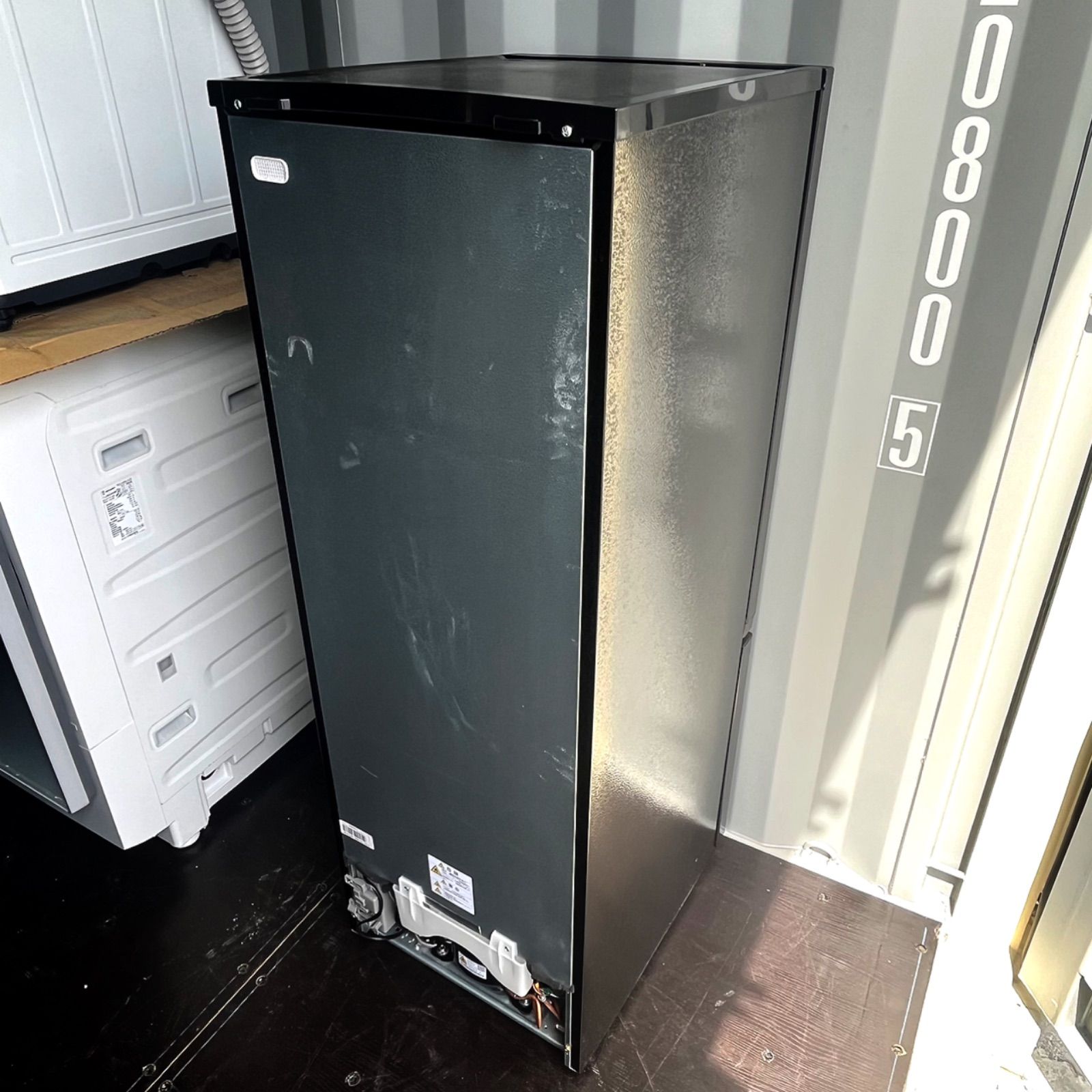 取付無料！高性能東芝スタイリッシュブラック大きめ冷蔵庫！洗濯