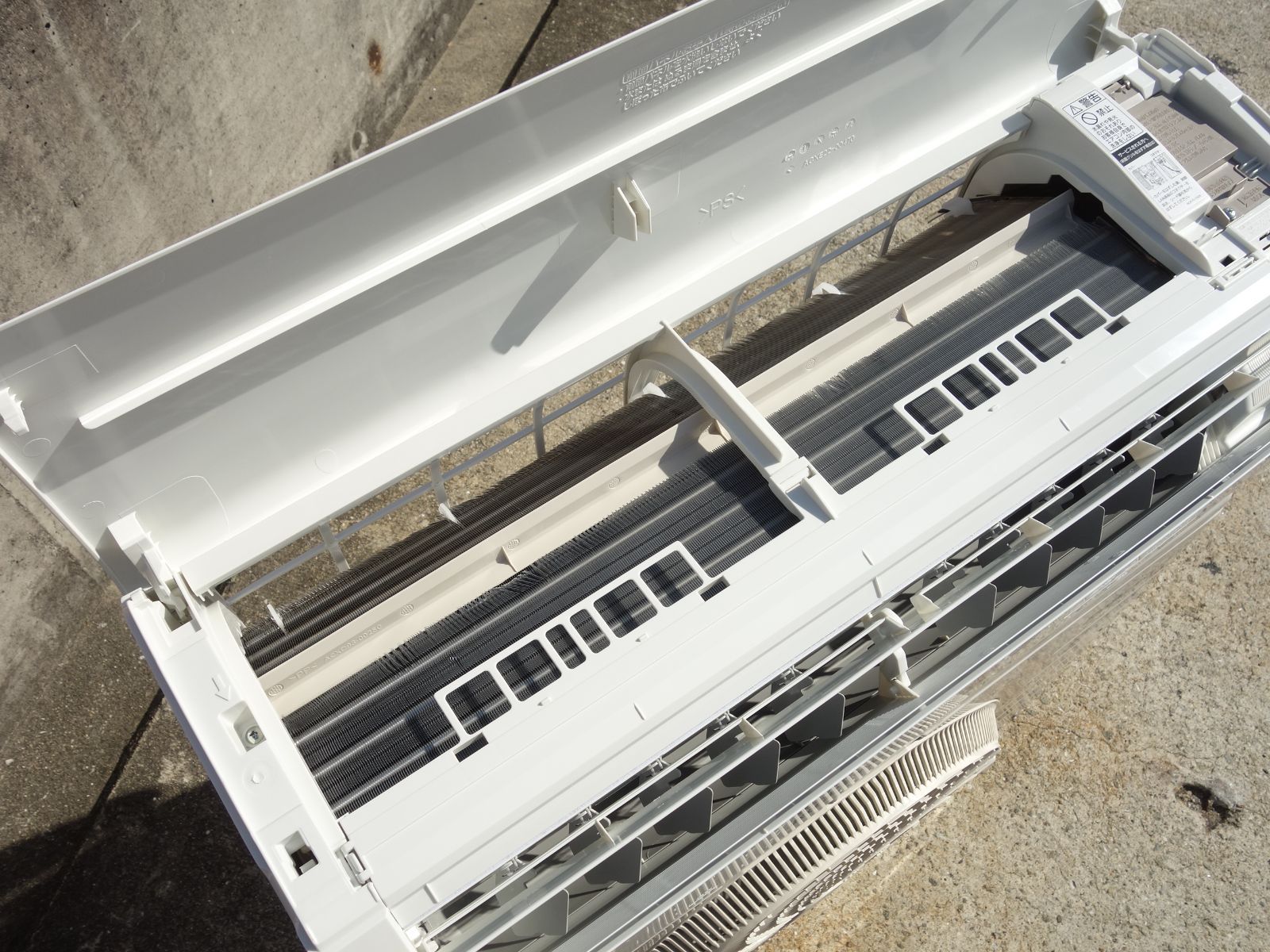 M▽パナソニック ルームエアコン 2025年 2.2kw ～8畳 Eolia エオリア ナノイー搭載 標準モデル コンパクトタイプ CS-223DZE3 33760 WWW_KANDAIZUMI_COM