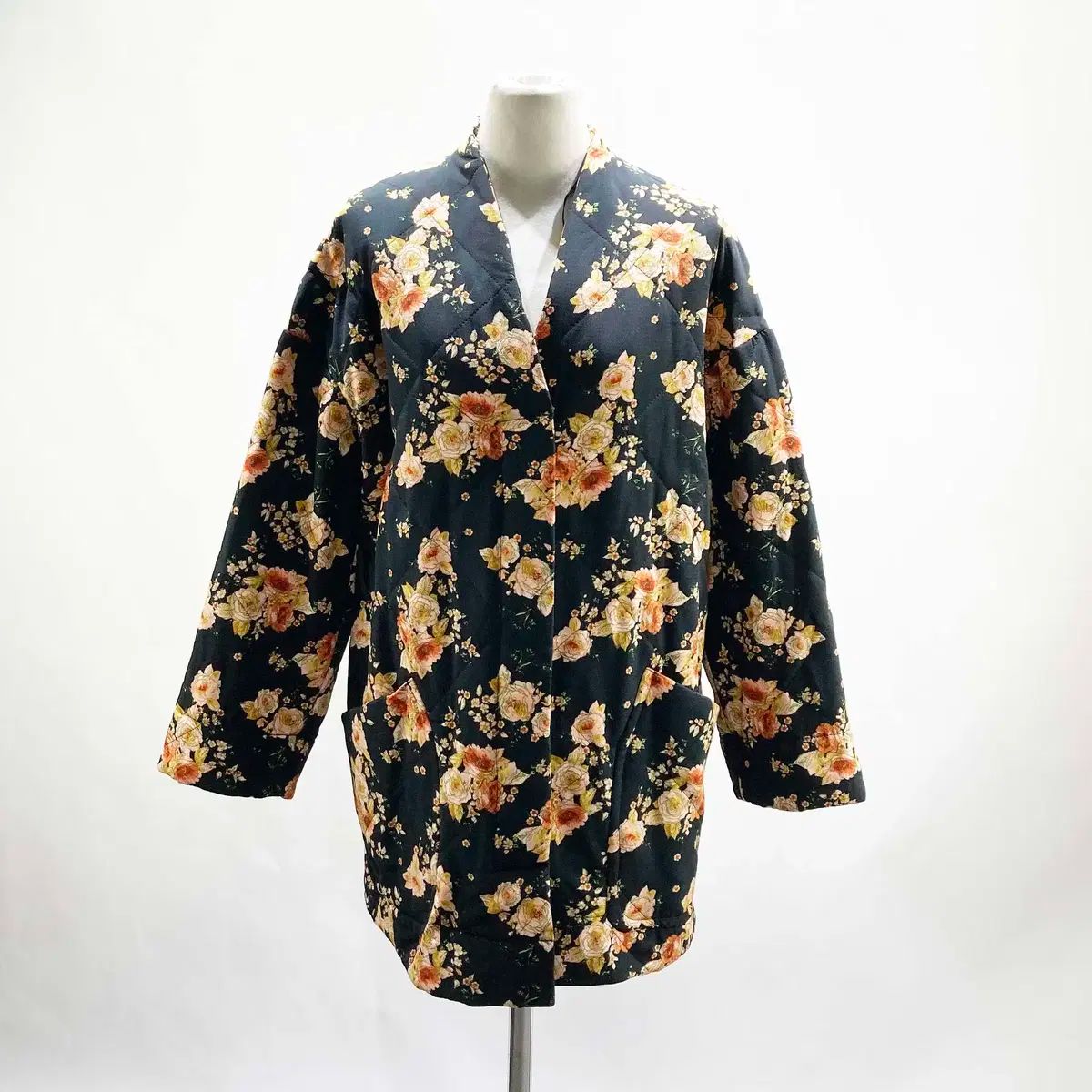 【雷市場（ポンジャン）商品韓国直送】 ZARA(ザラ) 女性用キルトジャケット 85 ー 90 ジンの感覚