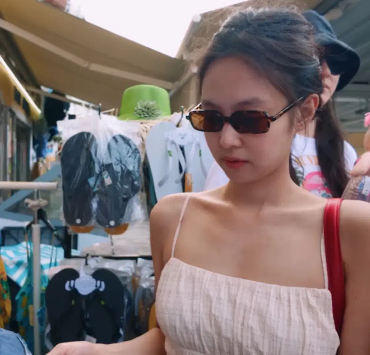 MIU MIU　ジェニー着用 I instantly thought of Jennie's Miu Miu look when I saw