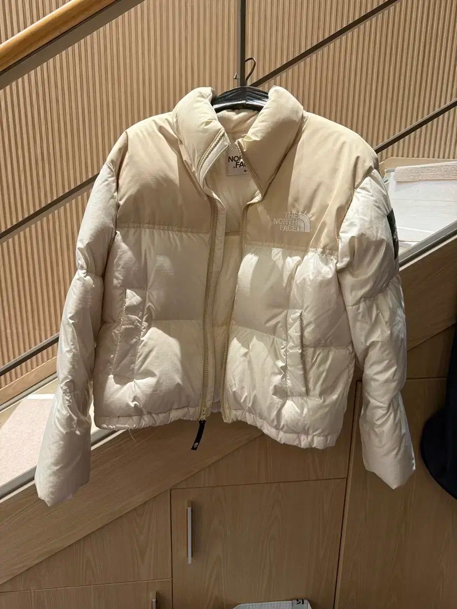 THE NORTH FACE ザノースフェイス ホワイトラベル ヌプシ ノベルティ クリーム m
