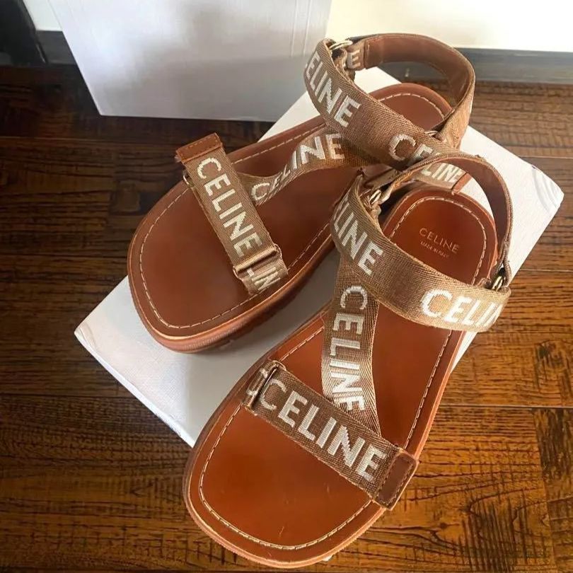 セリーヌ CELINE サンダル レオストラッピー ダークブラウン - メルカリ