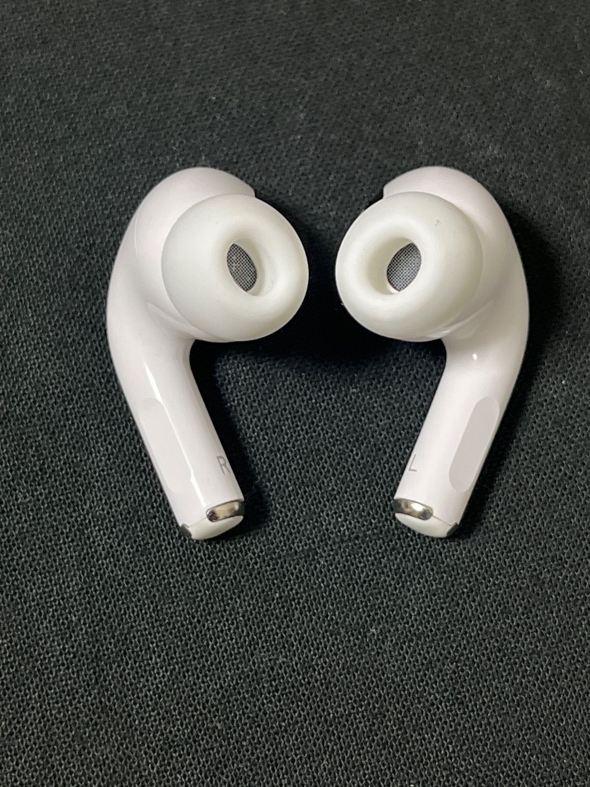 トミ様 ※ケース無し Apple AirPods Pro 第1世代 A2084 A2083 トミ様 ※ケース無し Apple AirPods Pro 第1世代 A2084 A2083