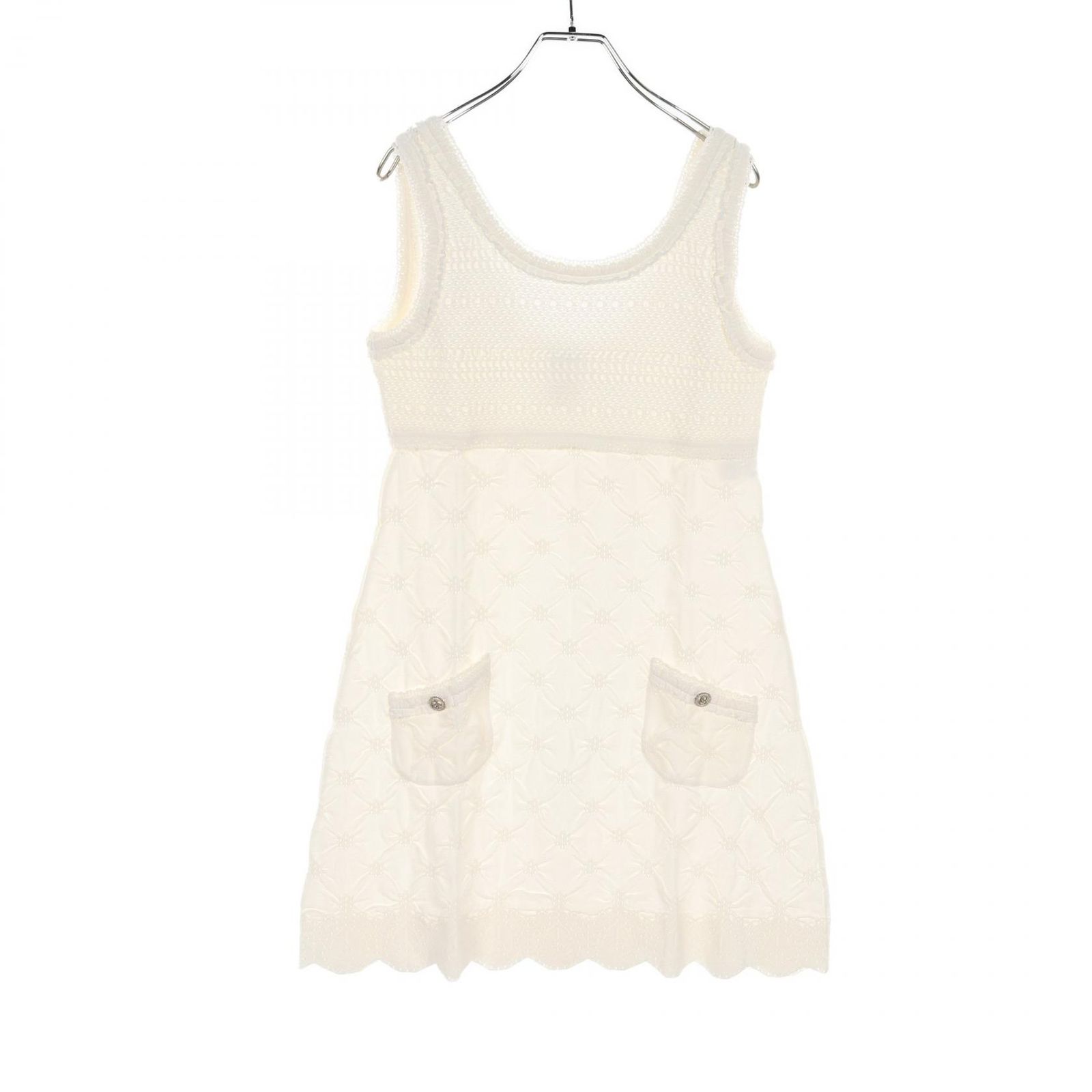 シャネル CHANEL ワンピース ココマークボタン P40326K02942 ホワイト レーヨン ノースリーブワンピース レディース Used A