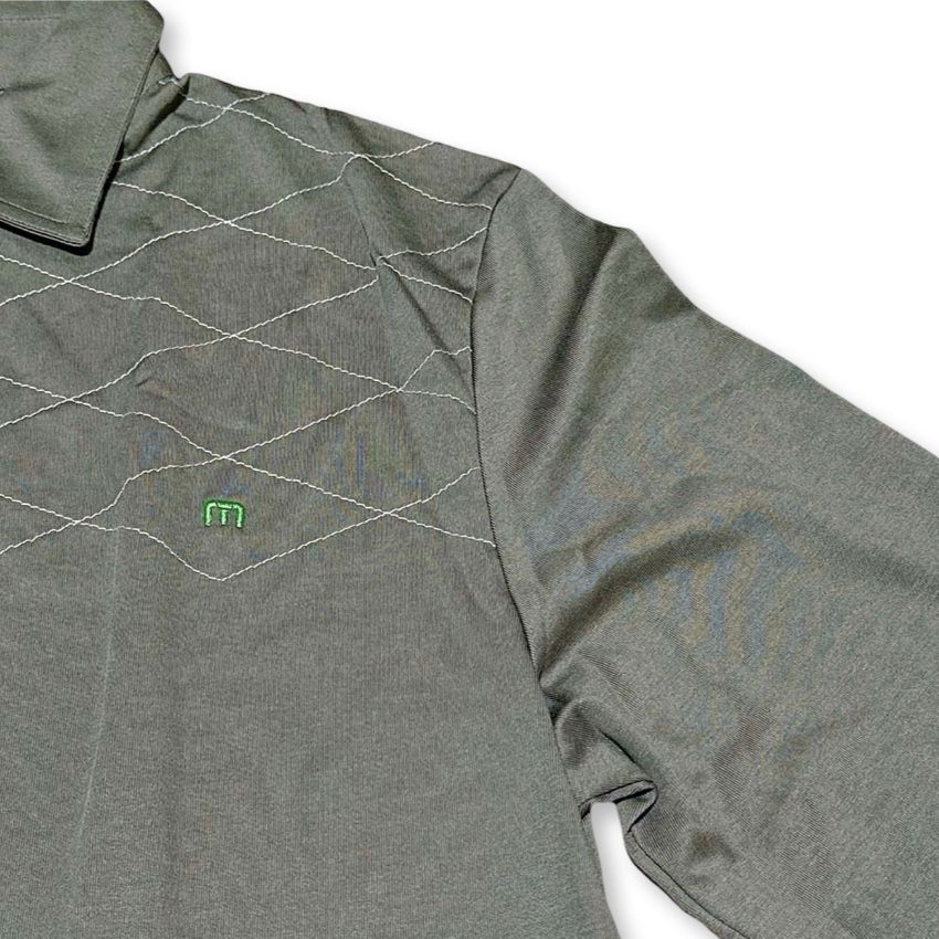 Travis Mathew トラヴィスマシュー 長袖 ワンポイント ポロシャツ メンズ Mサイズ ゴルフウェア グレー ペルー製 Travis Mathew トラヴィスマシュー 長袖 ワンポイント