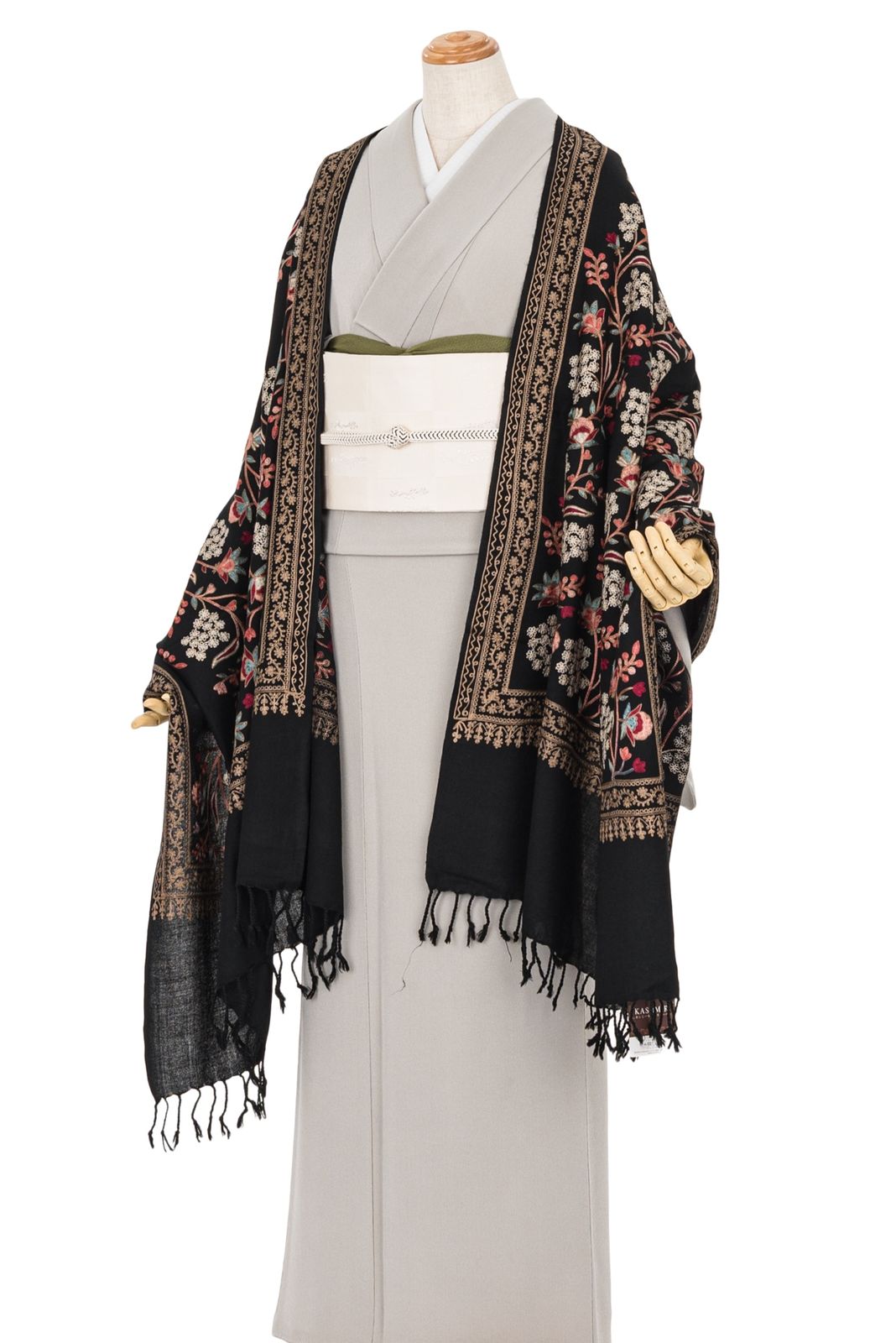 ウール100％大判ショール カシミール刺繍