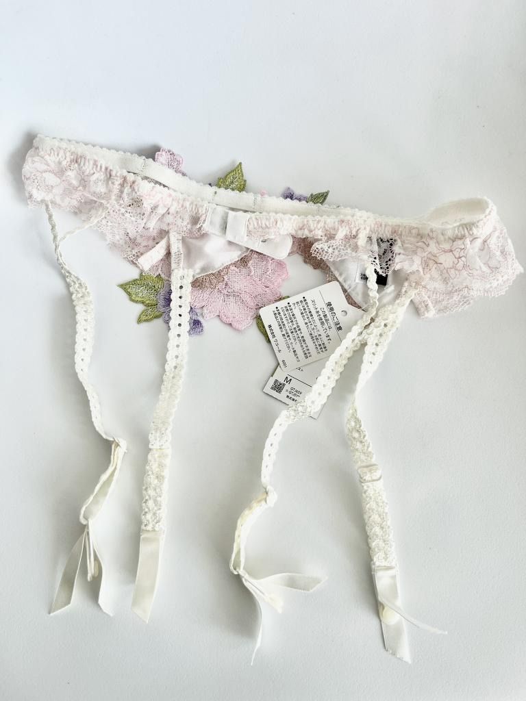 ☆【新品】 Wacoal Salute ワコールサルート ガーターベルト 59G