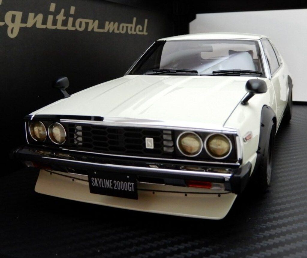 ignition model 1 18 Nissan Skyline 2000 GT-ES C210 White