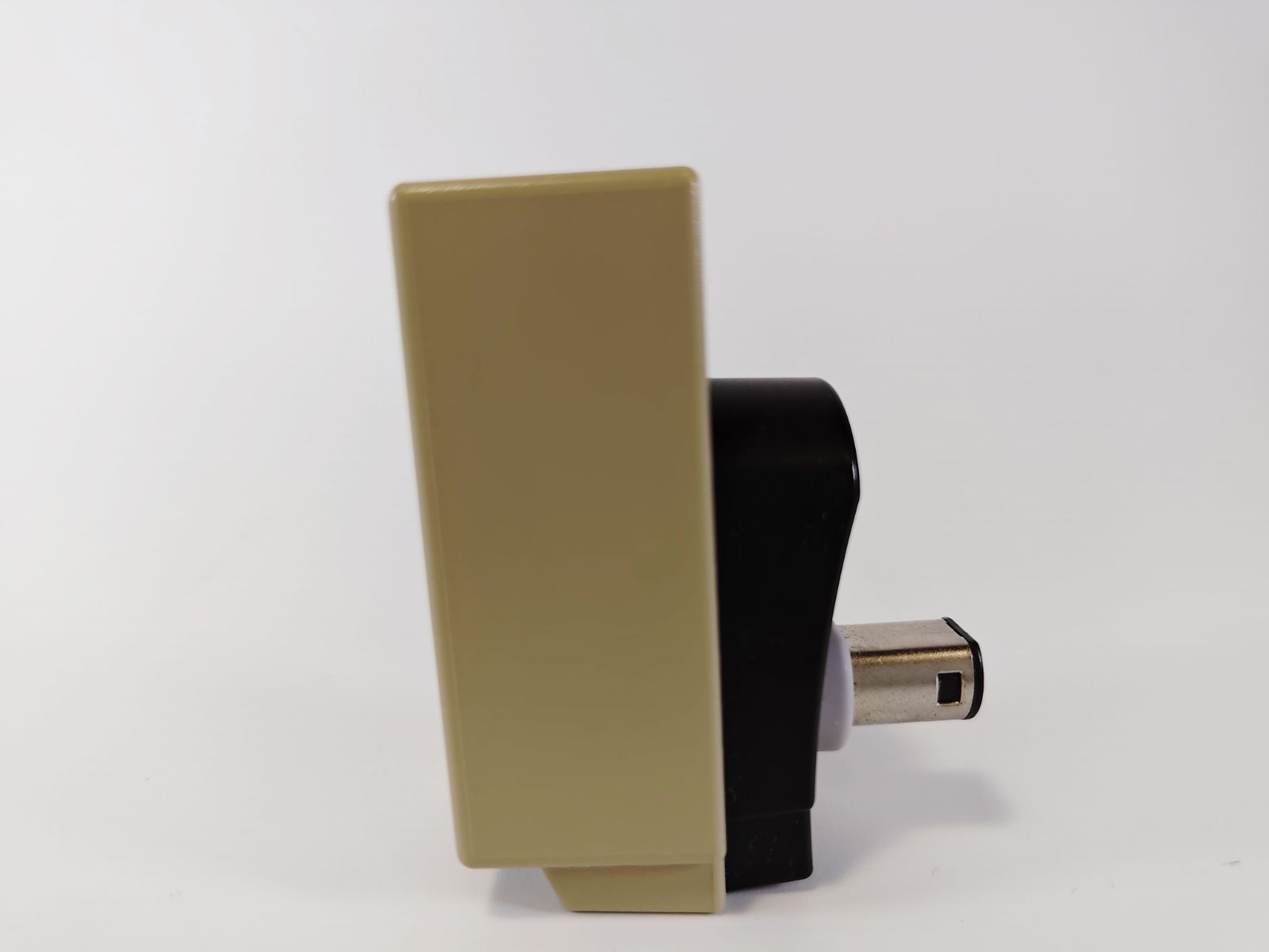 DOL-004 005