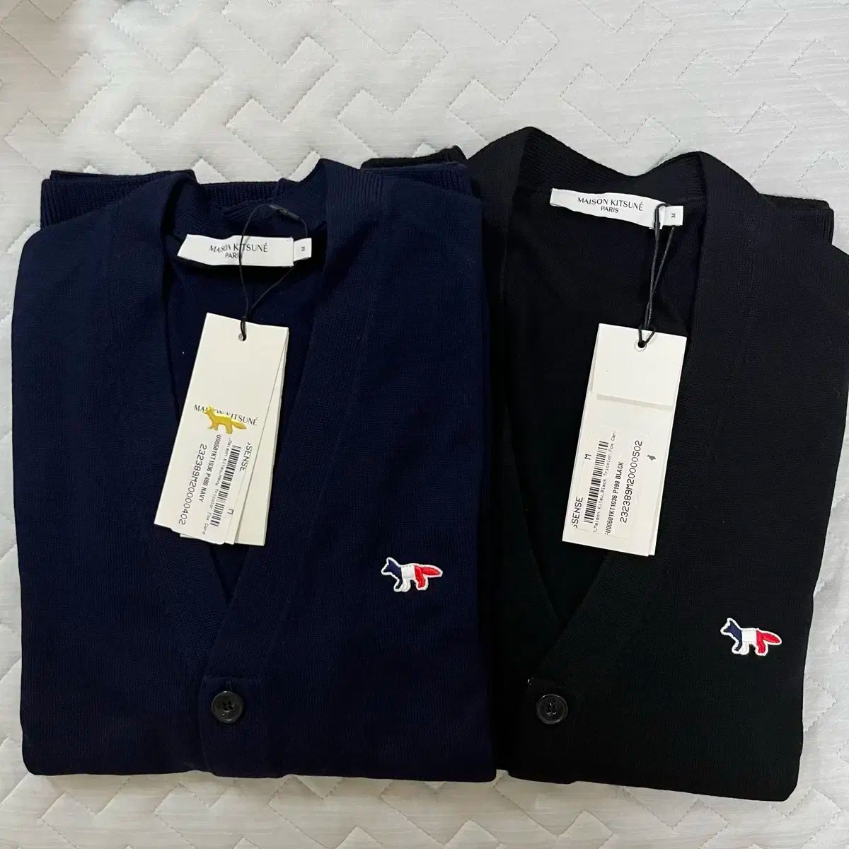 メゾンキツネ MAISON KITSUNE カーディガン トリコロール 新品 Maison Kitsuné(メゾンキツネ) トリコロール カーディガン