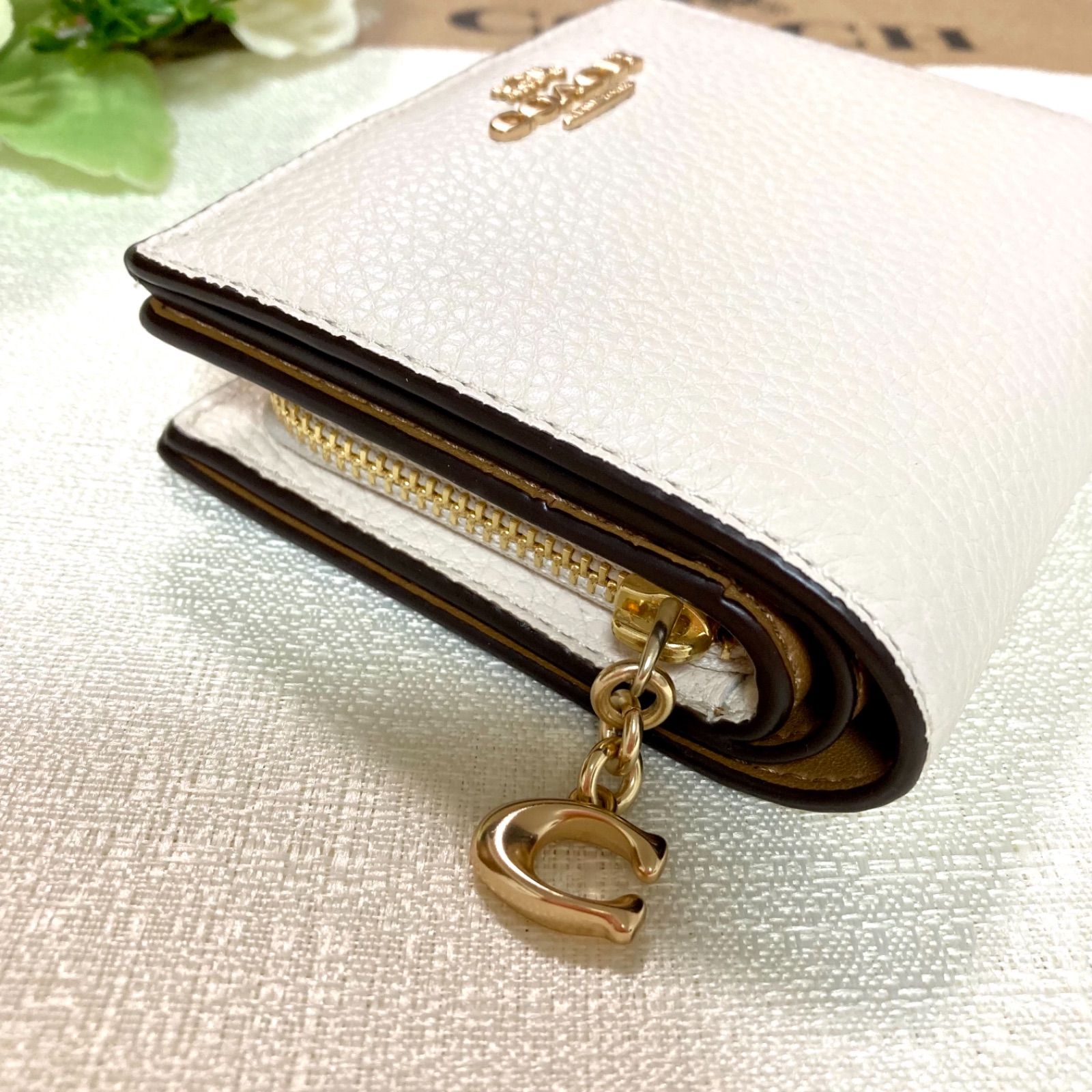 【新品未使用】COACHコーチ★二つ折り財布★ビフォールドウォレット★ホワイト白 新品☆COACH コーチ 2つ折り財布 スナップ 白 無地 チョーク 二つ折り