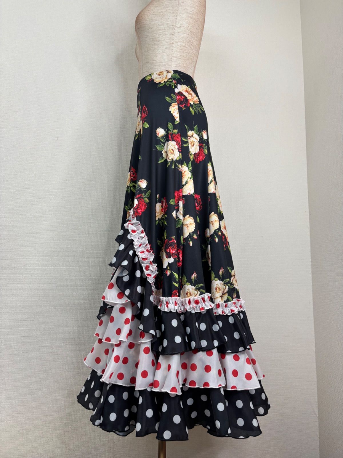 フラメンコ　ファルダ　スカート 山型4段ベルベットハイウエストファルダ | フラメンコスカート