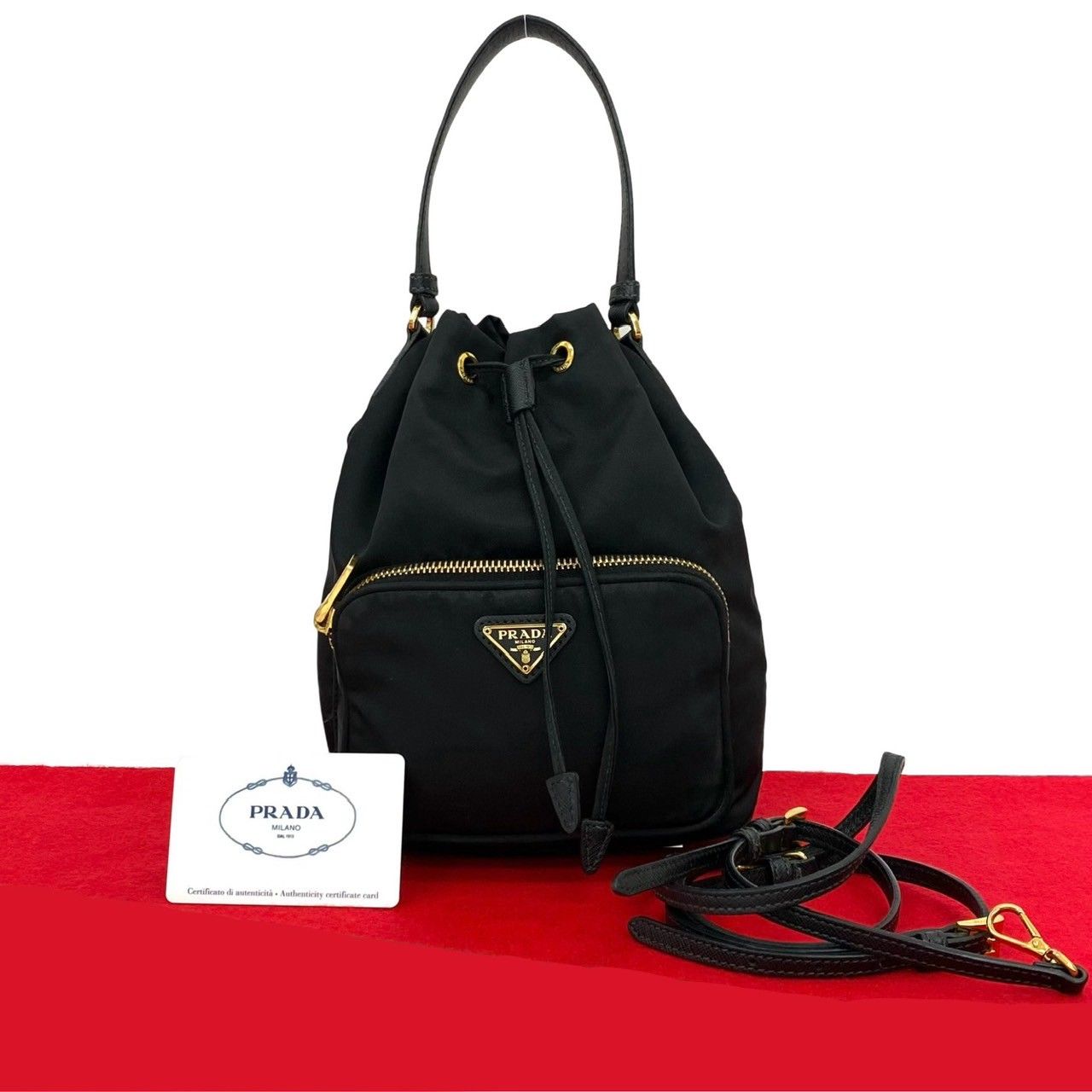 希少美品‼︎✨PRADA 折り畳み可能　三角ロゴ　ナイロン×レザー　黒　大容量 プラダ トートバッグ A4可 ナイロン レザー 黒 三角ロゴ 金具 大