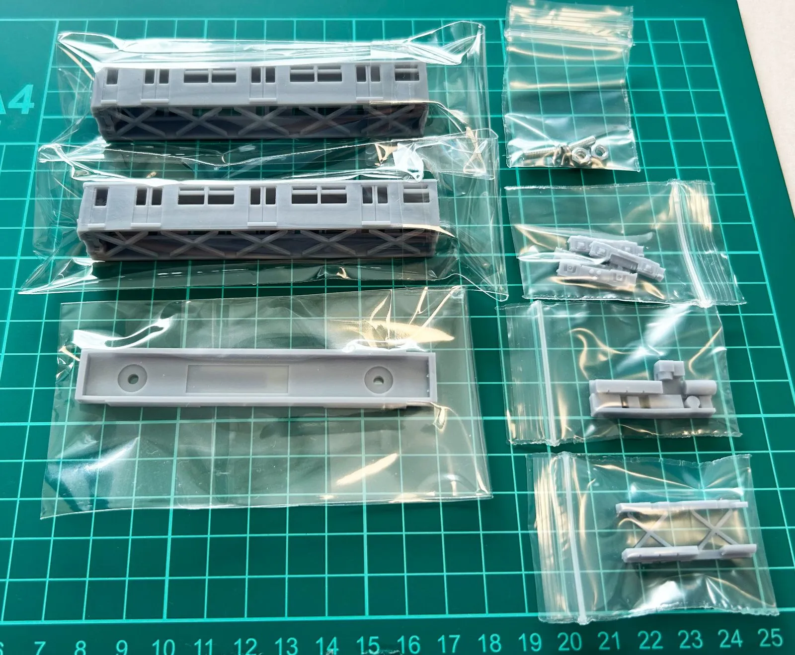 Nゲージ】ドイツ地下鉄D型電車（2両セット） | Shop at Mercari