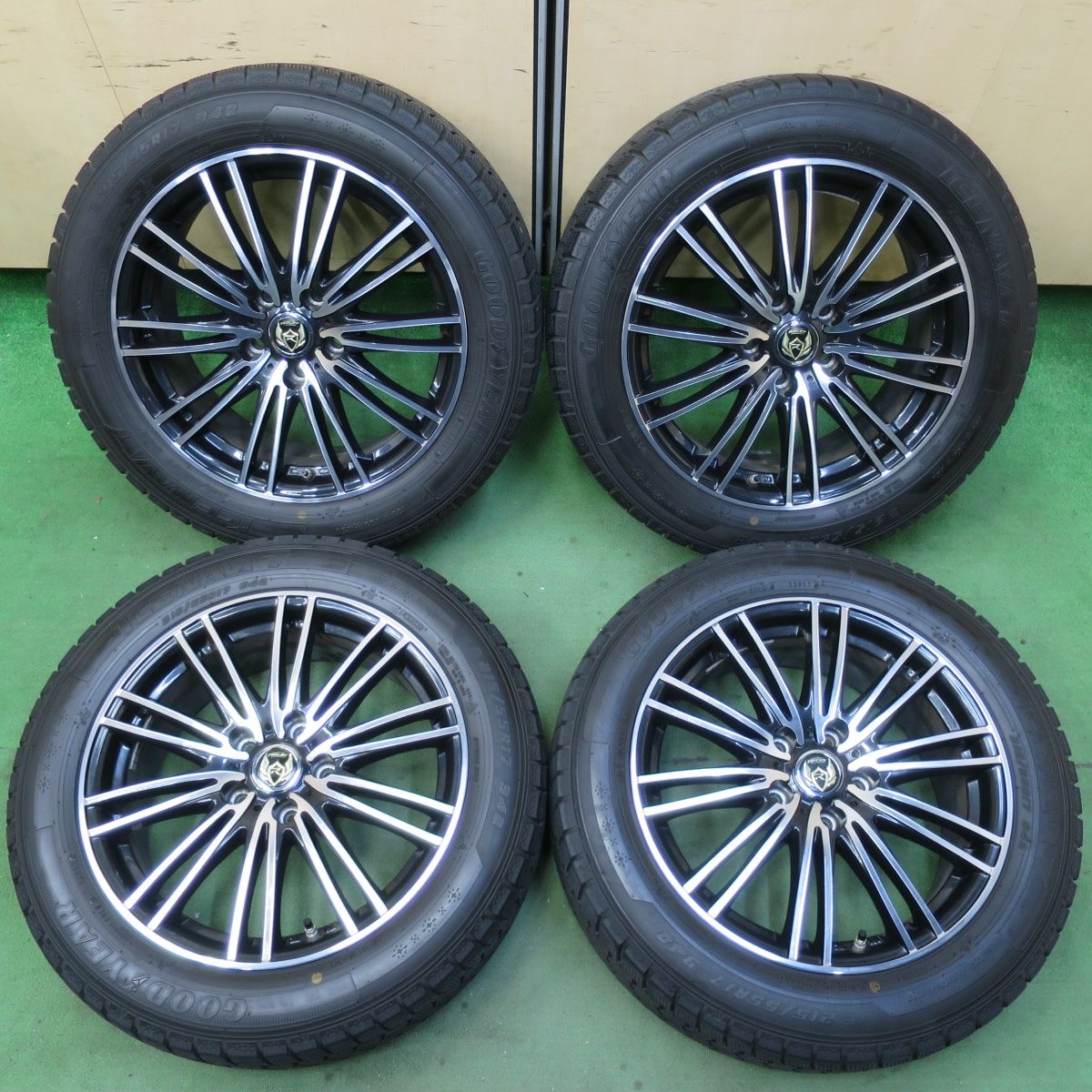 ピレリ スタッドレス 225/65R17 バリ山 2022年製