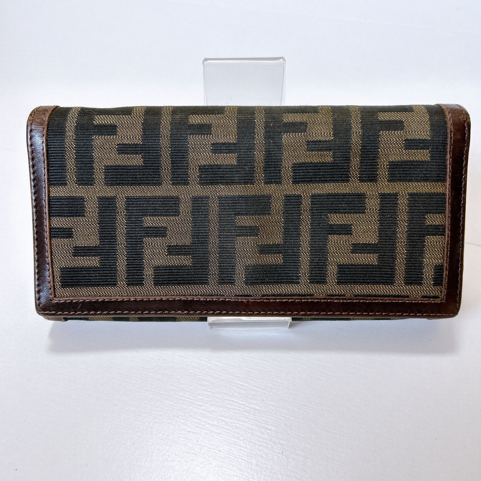 新品同様‼️ フェンディ　FENDI 財布　二つ折り　長財布　ズッカ柄 楽天市場】フェンディ ズッカ 柄 二つ折り長財布の通販