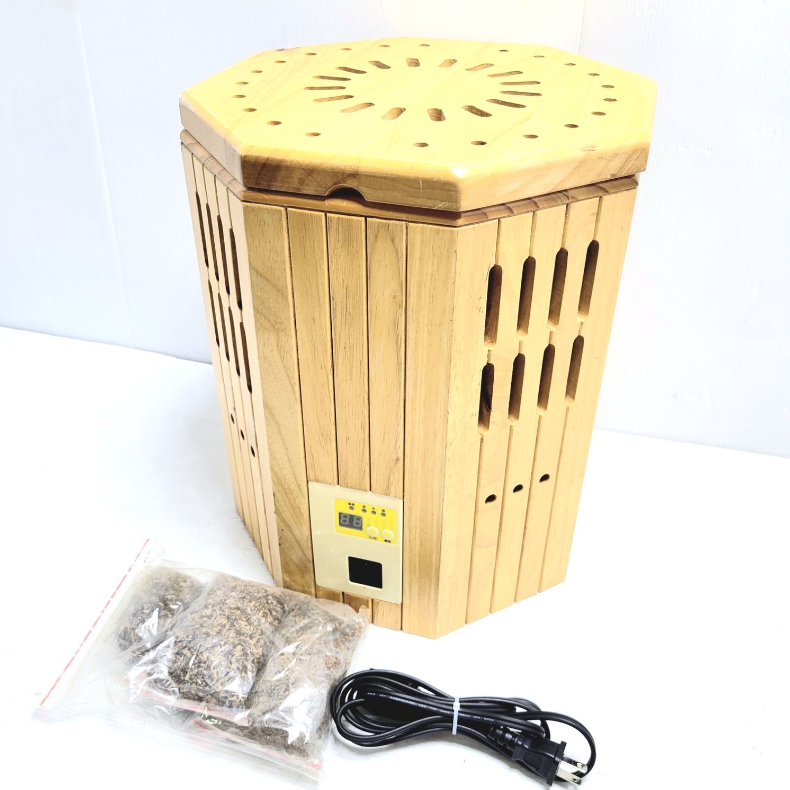 現状品渡し 木製よもぎサウナ スツール IR-7420