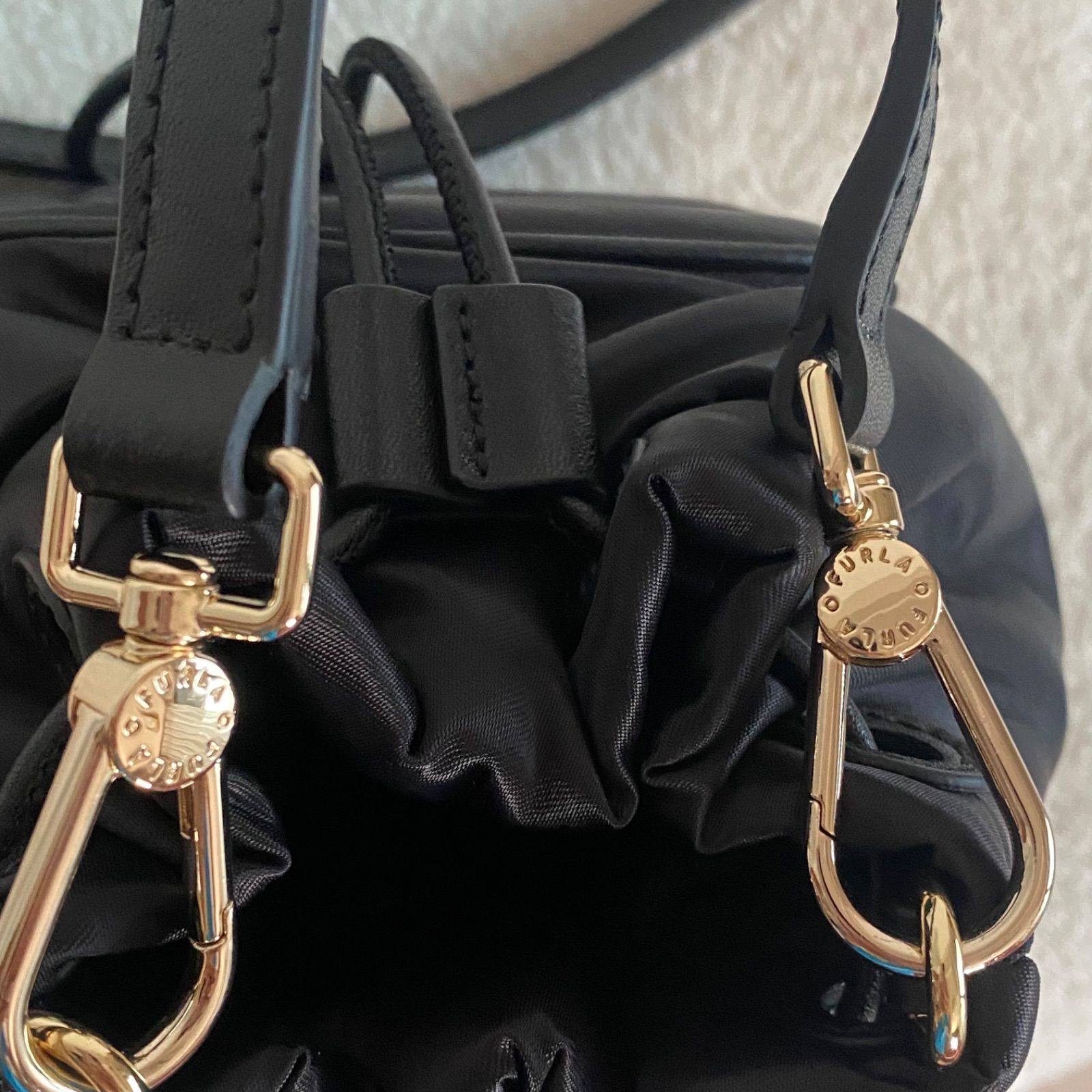 新品 大人気 FURLA GAIA MINI SOFT DRAWSTRING 現行ロゴ ショルダー 