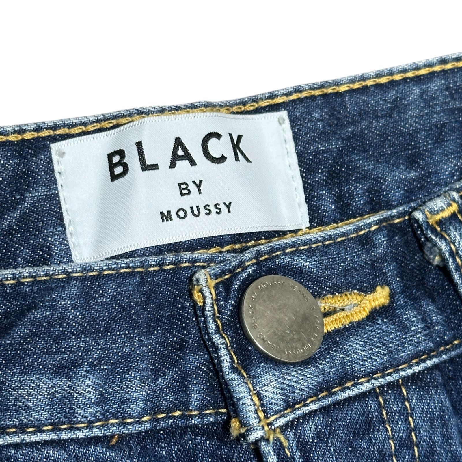BLACK BY MOUSSY HUILA Fringe Denim クロップド ハイウエスト BLACK BY MOUSSY HUILA Fringe Denim クロップド ハイウエスト