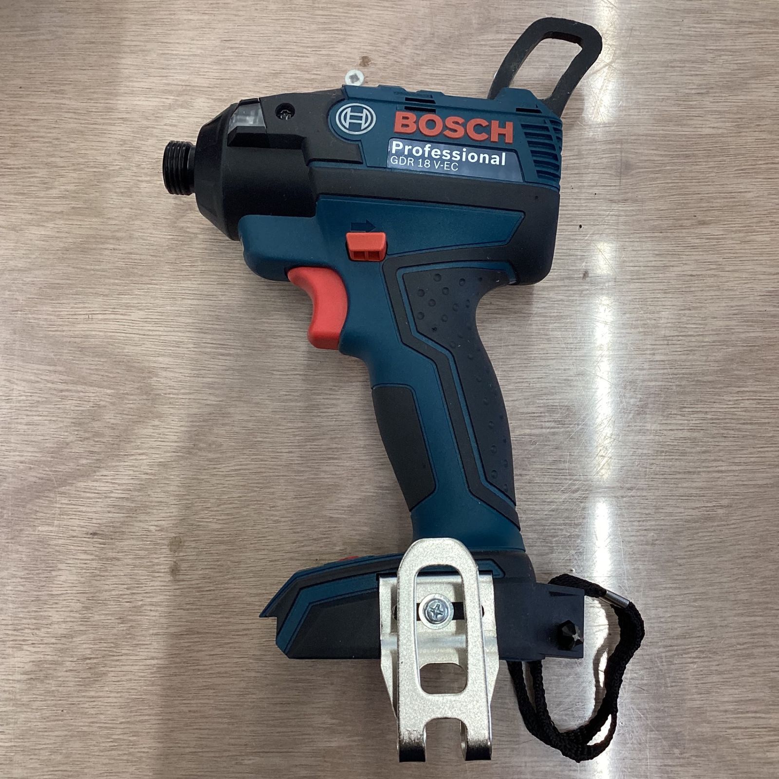 ボッシュ(BOSCH) 18Vバッテリーインパクトドライバー GDR18V-EC6【草加店】 - メルカリ