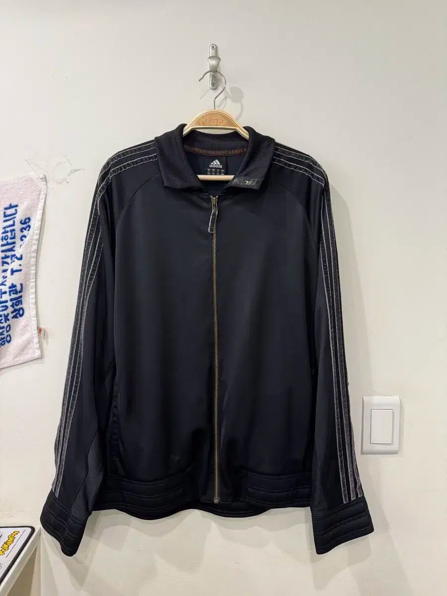 103 adidas アディダス ベロア ジャージ