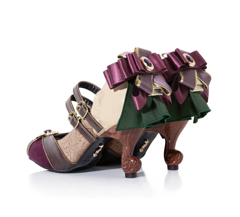 進撃の巨人 アイコニックシューズ ハンジ・ゾエ (40/25.5cm) - メルカリ