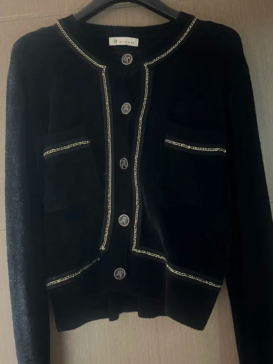 itMICHAA イッミシャ 黒 ベロア セットアップ セット