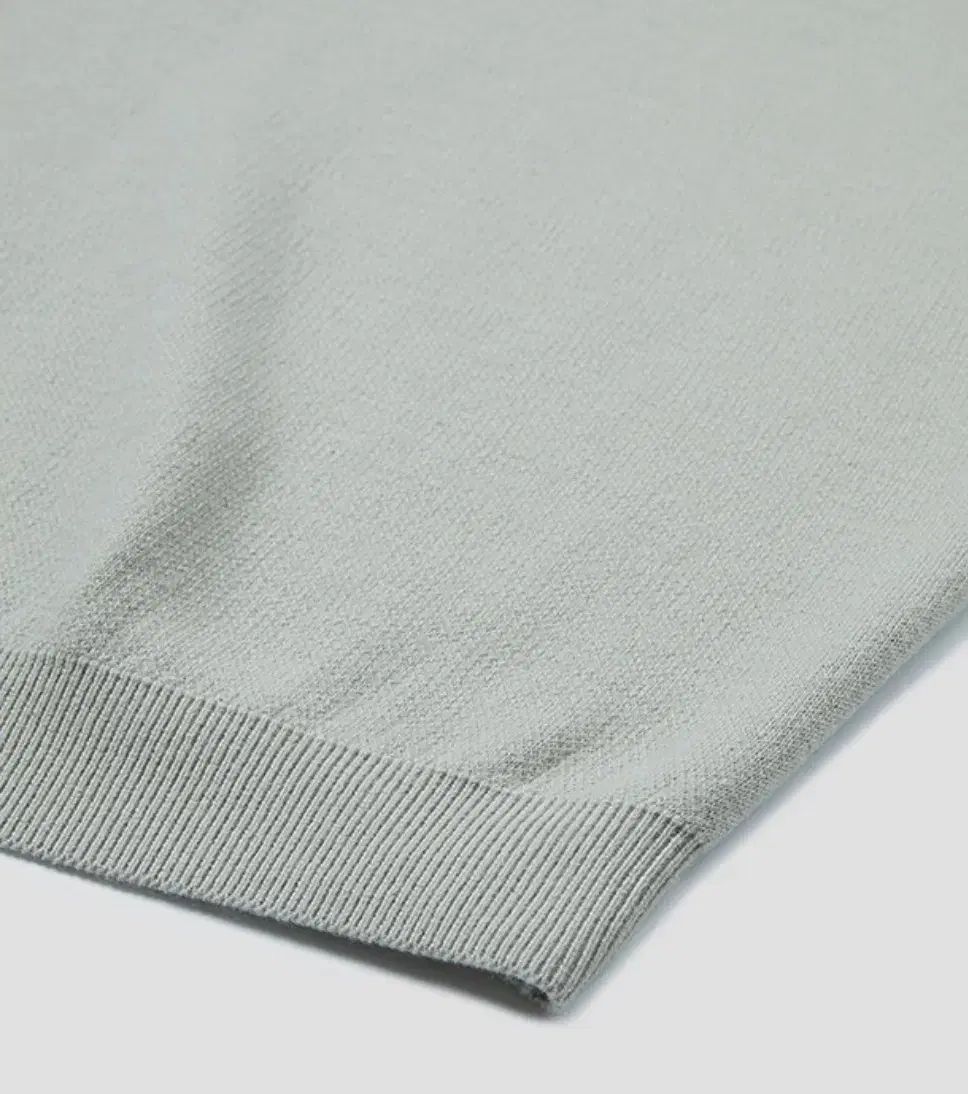 ラウンドネック