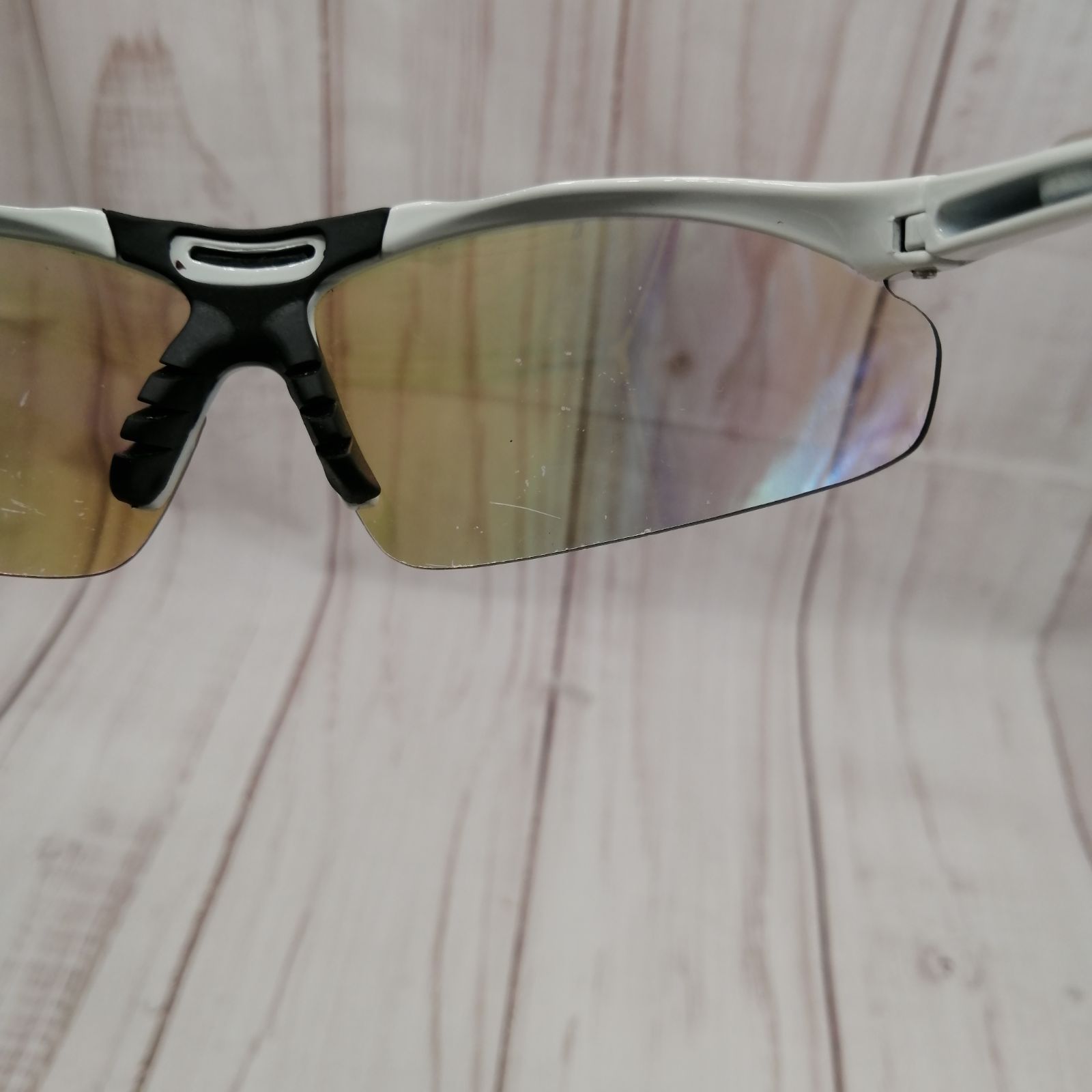 Oakley スポーツサングラス ホワイトフレーム【美品】 Oakley クリアフレーム サングラス | ホワイト | FARFETCH JP