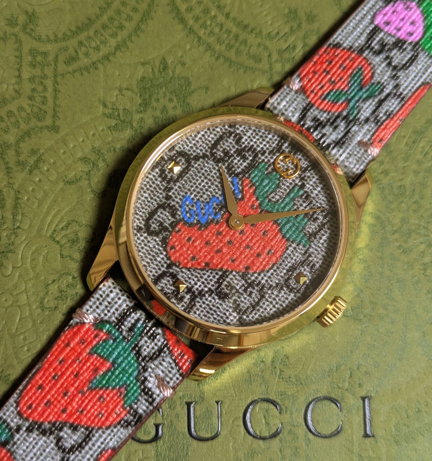 新品未使用 GUCCI グッチ 腕時計 レディース ストロベリー
