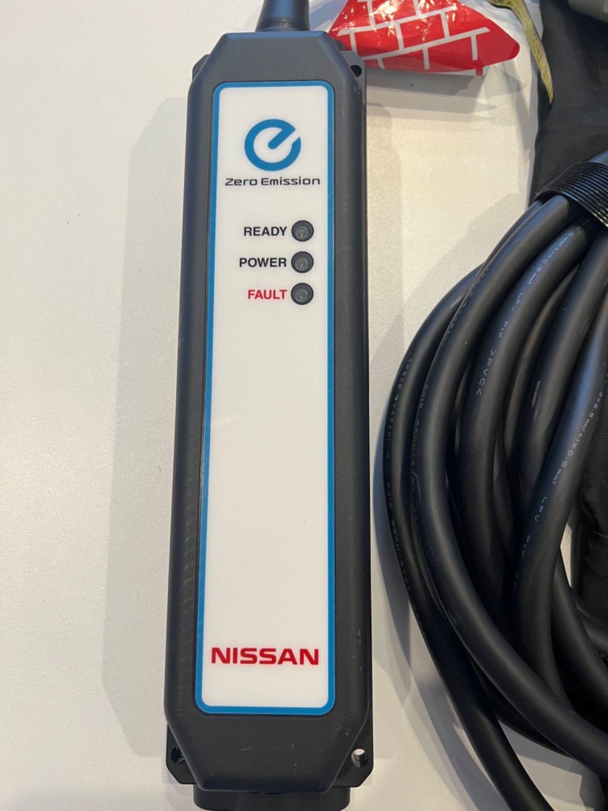 モデル6WX0A 純正 日産リーフ充電ケーブル - メルカリ