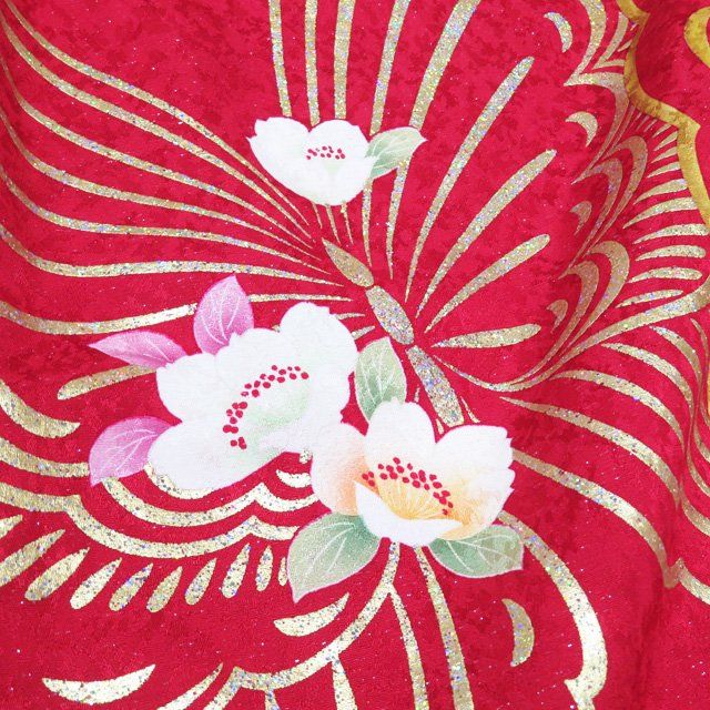 振袖 着物 中古 正絹 刺繍 花模様 蝶 ラメ 銀通し 赤色 多色 金