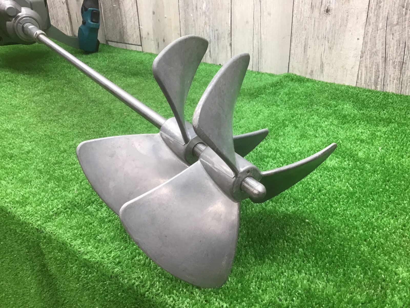 動作品 □マキタ