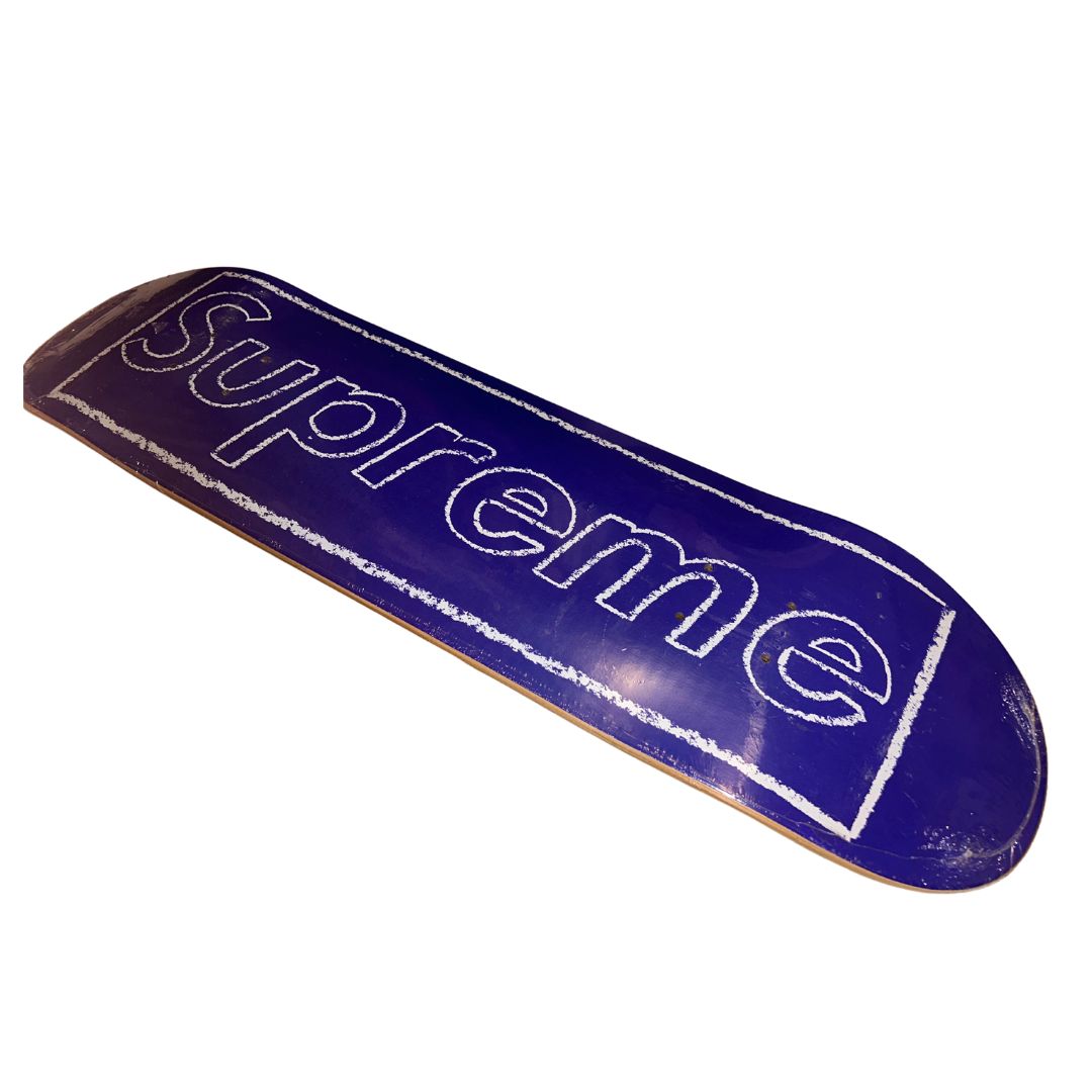 SUPREME (シュプリーム) KAWS Chalk Logo Skateboard Deck カウズ チョークロゴ スケートボードデッキ パープル