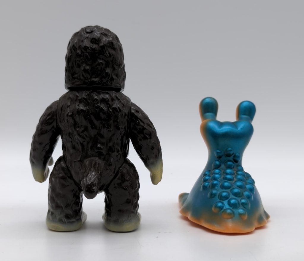 ゴメス＆リトラ「ウルトラQ」登場怪獣（マーミット）ビニール