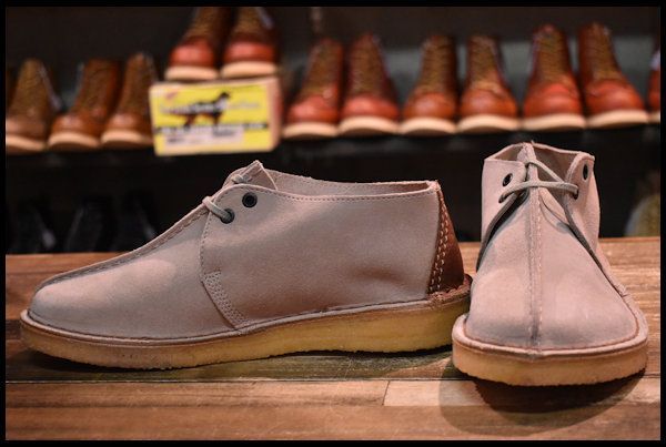 【UK8 DEAD ENGLAND製】Clarks クラークス デザートトレック サンドスエード グレー イングランド製 チャッカ 編み上げ ブーツ HOPESMORE【EP482】