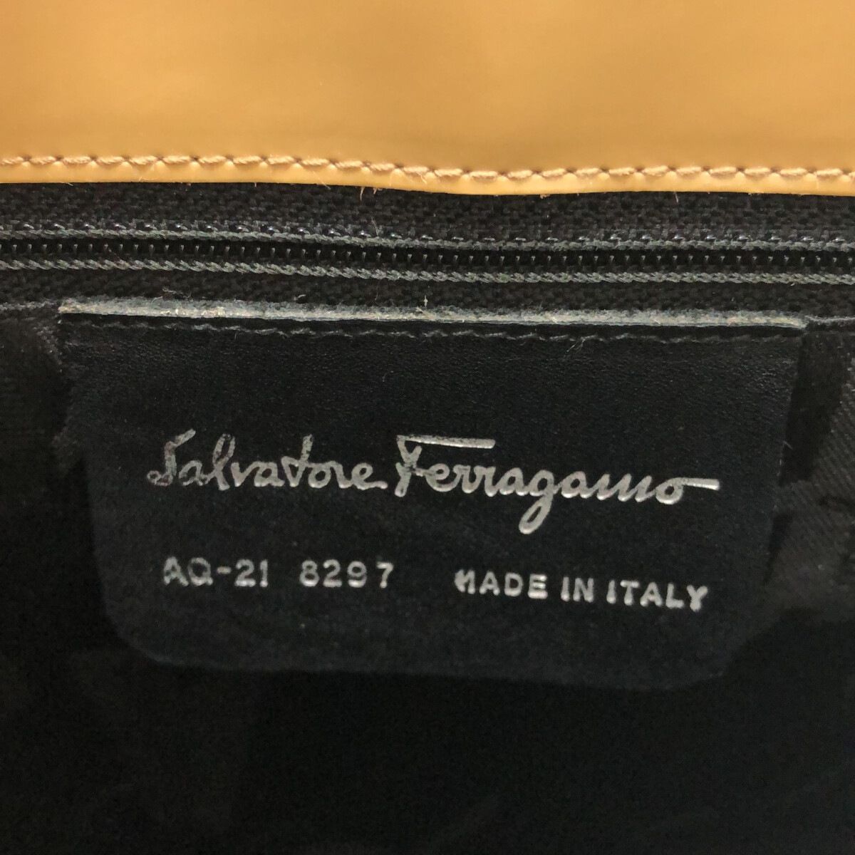 SalvatoreFerragamo(サルバトーレフェラガモ) ハンドバッグ ガンチーニ