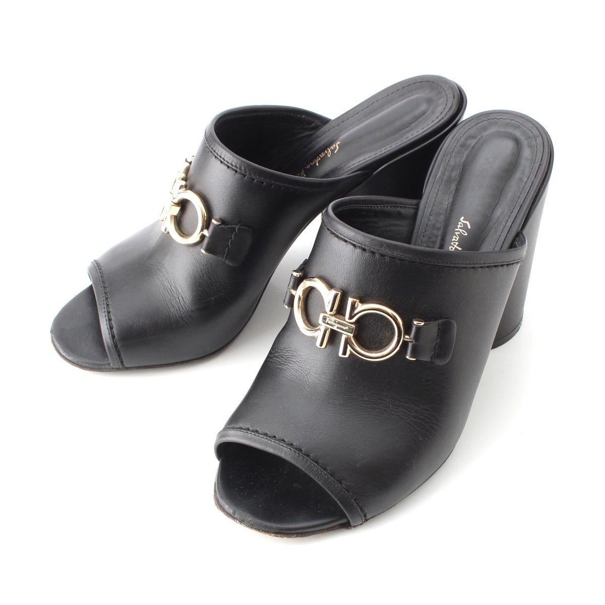 サルヴァトーレフェラガモ レザー ガンチーニ ヒール サンダル ブラック 7