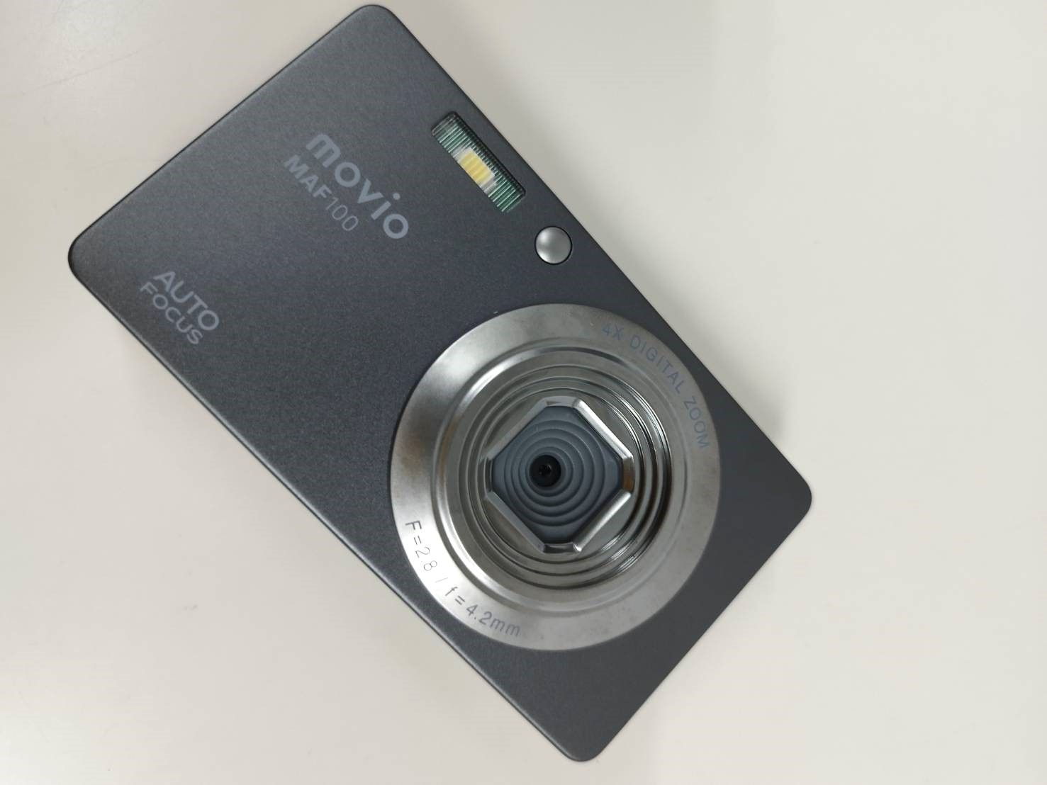 movio デジタルカメラ MAF100 - メルカリ movio デジタルカメラ MAF100 - メルカリ