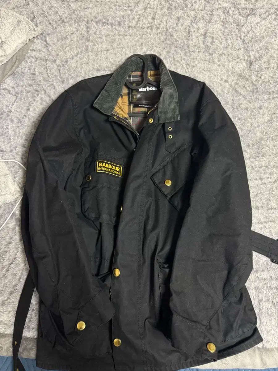 Barbour バブアー INTERNATIONAL ブラック 42 BARBOUR(バブアー