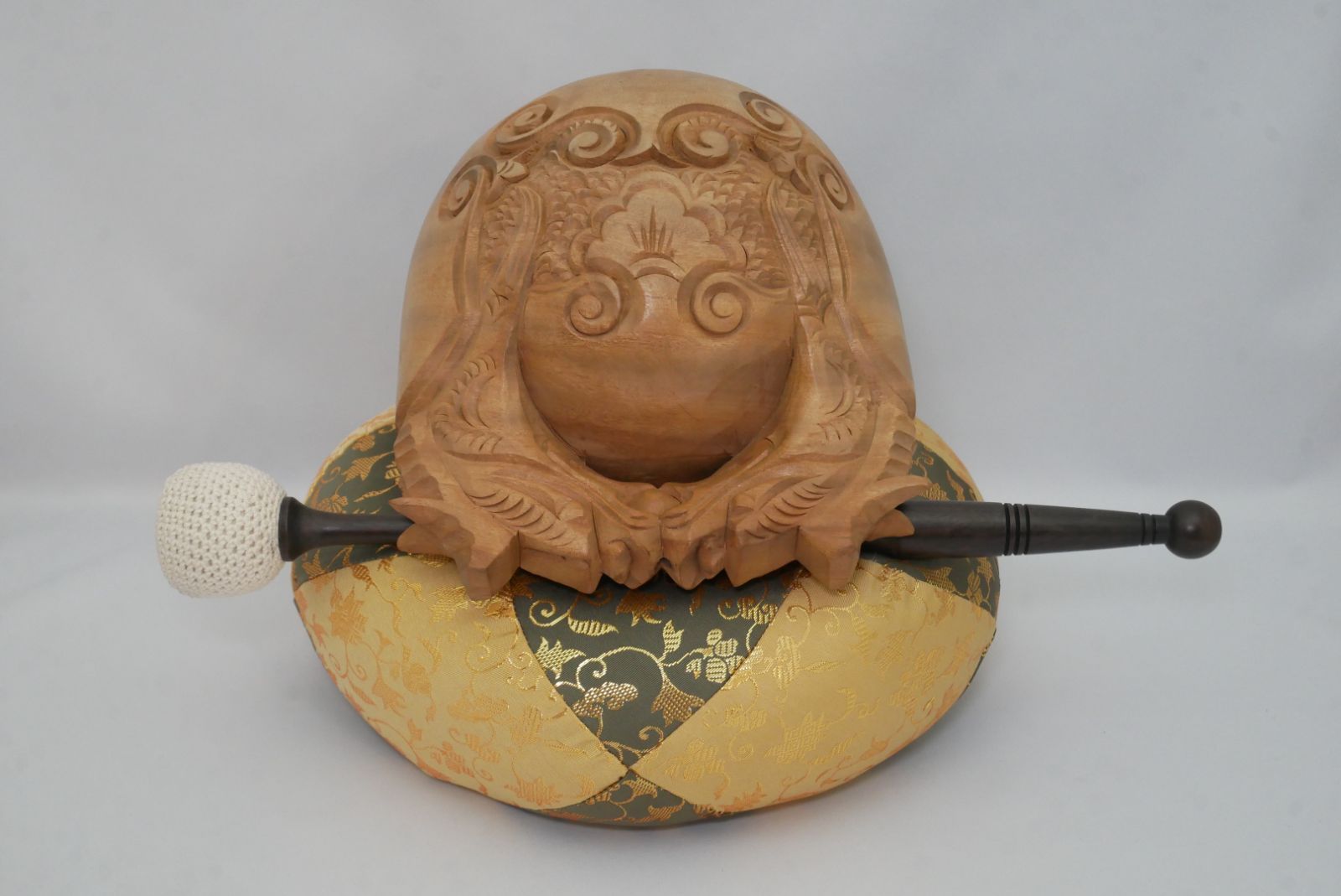 本楠木魚上彫 6号