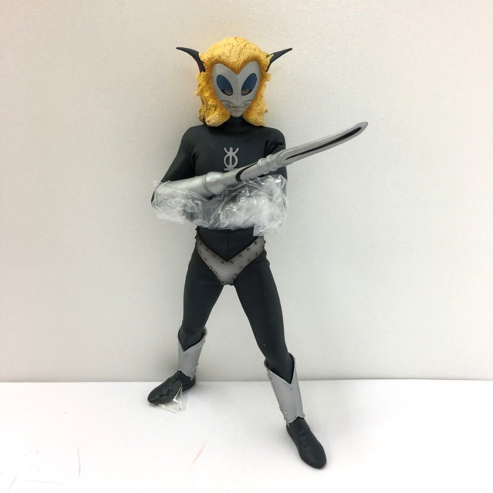 フィギュア