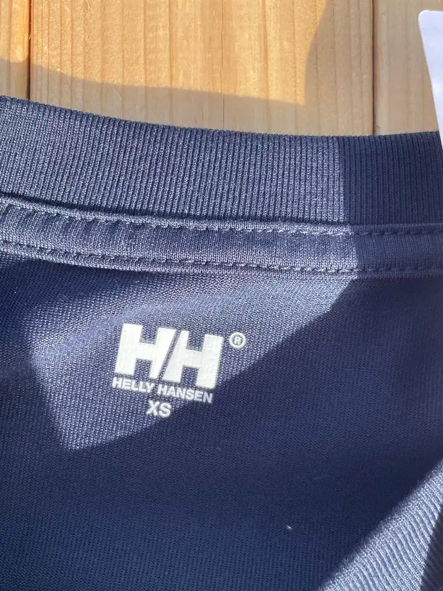ネイビー 半袖Tシャツ