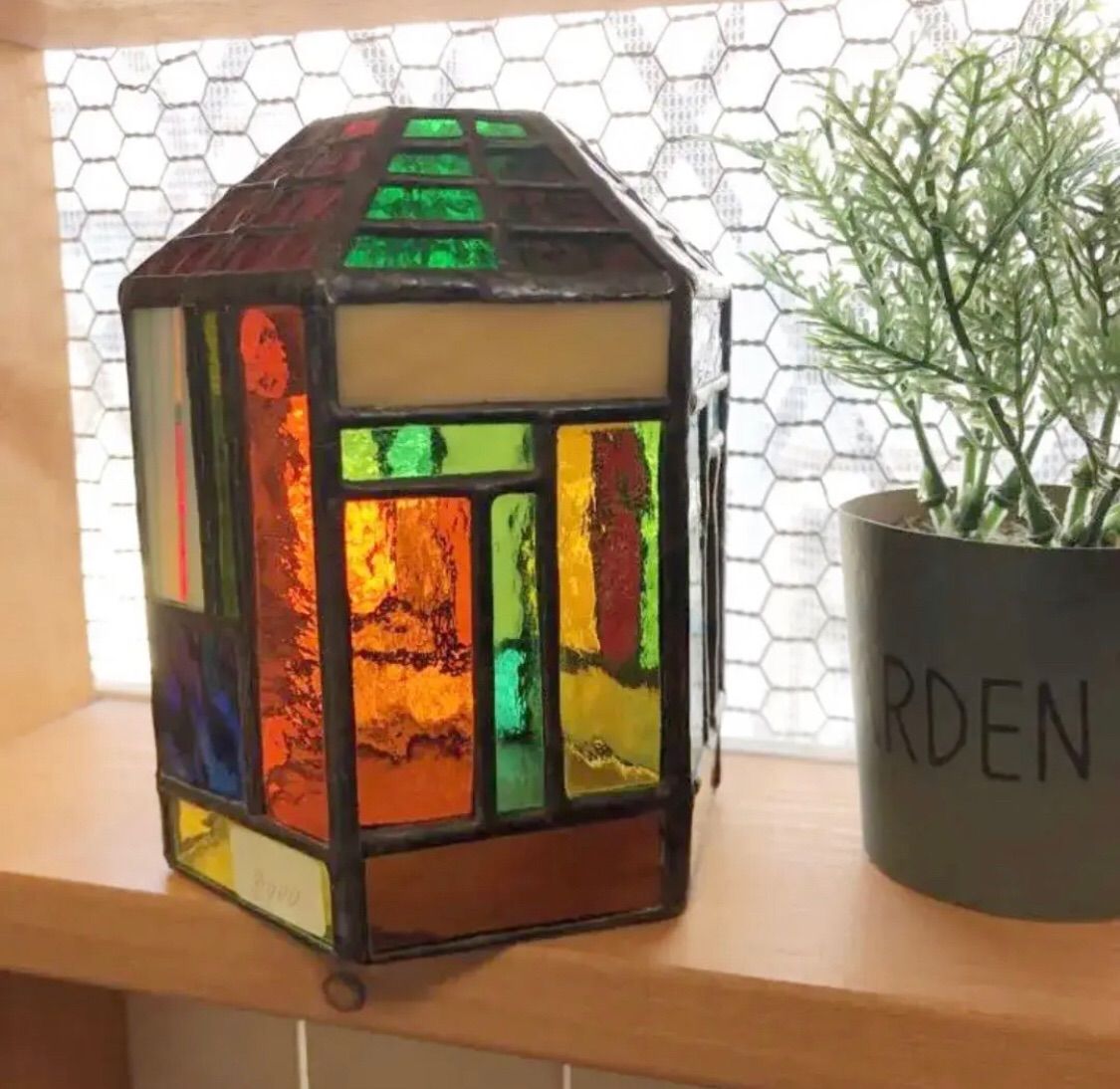 ハンドメイド　ステンドグラス　置物　ランプ ハンドメイド ステンドグラス 置物 ランプ - メルカリ