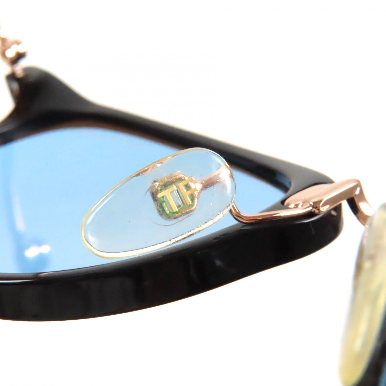 朝倉未来TOM FORD TF672 サングラス ブラック/ゴールド