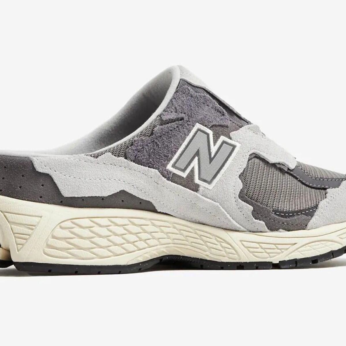 New Balance (ニューバランス) 2002R Mule A ミュールA ローカット スニーカースリッポン グレー US9.5/27.5cm  M2002NA - メルカリ