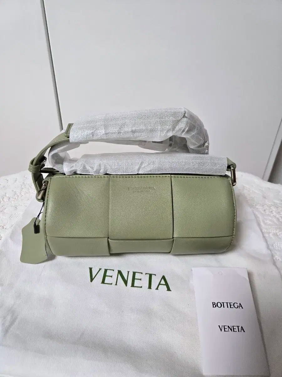 な Bottega Veneta ボッテガヴェネタ バッグ ショルダーバッグ クロスバッグ